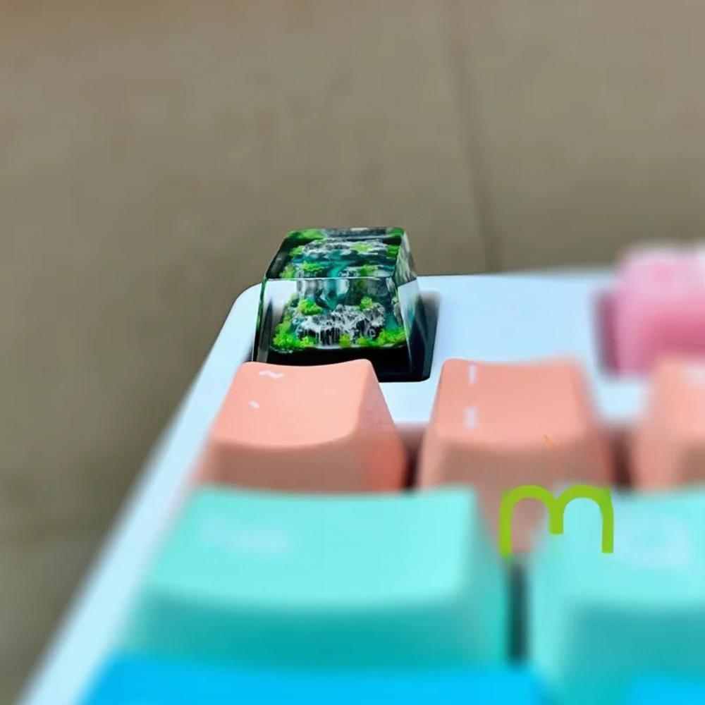Кастомные RGB-кейкапы из смолы – обзор и цена Pad Gaming Console